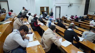 لـ60 ألف طالب.. عميد تجارة عين شمس يكشف موعد نتيجة الفصل الدراسي الأول