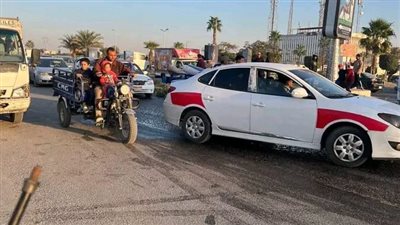 دون إصابات.. تسرب زيت بطريق في العاشر من رمضان يؤدي لتصادم عدة سيارات