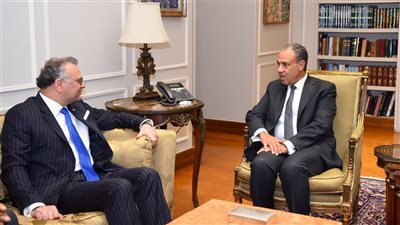 وزير الخارجية يبحث مع مستشار ترامب التطورات في السودان والقرن الإفريقي وليبيا