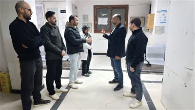 لمتابعة الانضباط.. وكيل صحة شمال سيناء يجري جولة مفاجئة بمركز رعاية العريش ويحيل المتغيبين للتحقيق