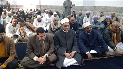 محافظ أسوان يتابع افتتاح مسجد قباء بقرية العتمور بحري في كوم أمبو
