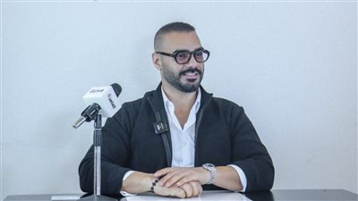 القاهرة 24 يُكرم المطرب اللبناني جوزيف عطية بعد نجاح أغنيته الجديدة ملكة على عرشها