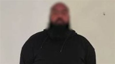 خاسس النص.. ظهور لافت للبلوجر محمد عبد العاطي داخل قفص الاتهام خلال جلسة استئنافه على حبسه عامين