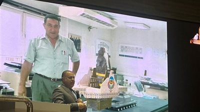 أحد أبنائها.. جامعة عين شمس تكرم الراحل الدكتور أحمد حسين صاحب فكرة نقل تمثال رمسيس الثاني واقفًا