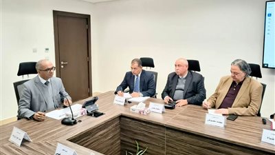 نائب وزير الإسكان يوجه بالتعاون مع الصناعة لتوفير الخدمات المطلوبة للمستثمرين