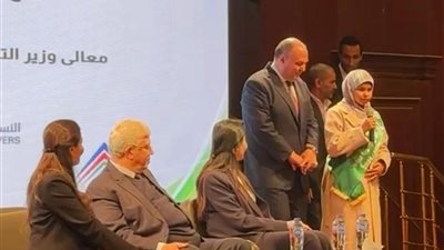 مؤسسة خميس لتنمية المجتمع قدمت منحا لعدد 3058 طالبا على مدار 22 عاما