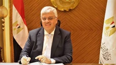 وزير التعليم العالي يغادر إلى فرنسا للمشاركة في اليوم المصري الفرنسي للتعاون الأكاديمي والعلمي