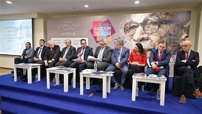رئيس جامعة القاهرة يشارك في الندوة المصرية الرومانية بمعرض القاهرة الدولي للكتاب 
