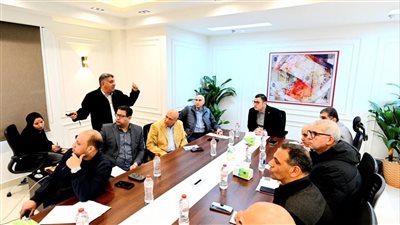 رصف طرق وإنشاء مدارس.. وزير الإسكان يتابع سير العمل بالمشروعات في حدائق أكتوبر