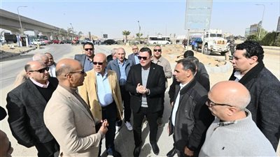 وزير الإسكان يوجه بتكثيف خطة تطوير ورفع كفاءة شبكة الطرق والمحاور بمدينة حدائق أكتوبر