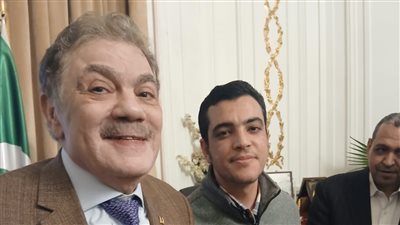القاهرة 24 يجري الحوار الأول مع السيد البدوي بعد فوزه برئاسة الوفد: لا إقصاء أو قرارات منفردة بالحزب.. وهذه خطتي لإعادة هيبة بيت الأمة
