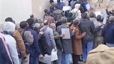 مش عارفين نصرف على بيوتنا.. 850 عاملا بـ إنتر كايرو للألومنيوم يستغيثون بعد تسريحهم منذ أكتوبر