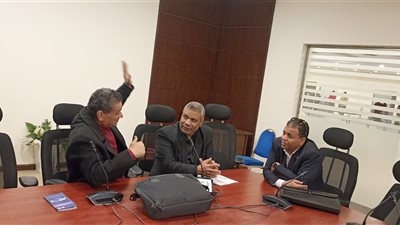 ملتقى شعراء الجامعات بمعرض الكتاب يختتم أمسياته