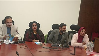 ملتقى الإبداع بمعرض الكتاب يناقش المجموعة القصصية حلم في حقيبة