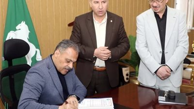 بنسبة نجاح 70.3%.. محافظ الشرقية يعتمد نتيجة الشهادة الإعدادية 