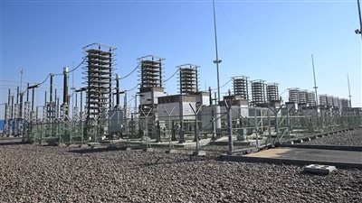 لأول مرة بالشرق الأوسط.. تشغيل جهد 500 كيلوفولت بمحطة بدر ضمن الربط الكهربائي المصري السعودي
