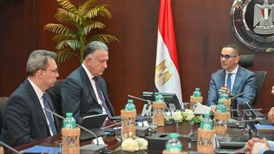 وزير الاستثمار يبحث مع مسؤولي إكزاشيباشي التركية فرص التوسع في قطاع مواد البناء بالسوق المصرية