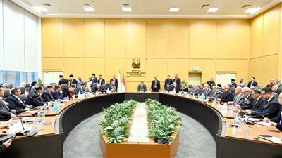 وزير الإسكان يلتقي أعضاء مجلسي النواب والشيوخ لبحث مطالب المواطنين بدوائرهم الانتخابية