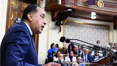 برلماني يطالب باستدعاء رئيس الوزراء لحل أزمة تأخير صرف تعويضات نزع الملكية
