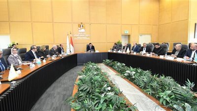 وزير الإسكان يوجه بضرورة الالتزام بالجداول الزمنية المحددة للانتهاء من مشروع تطوير موقع التجلي الأعظم بسانت كاترين