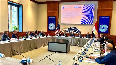 وزير البترول يعقد لقاء موسعا مع ممثلي الشركات الأمريكية بغرفة التجارة