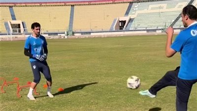 محمد عواد يواصل التدريبات الفردية تنفيذًا لعقوبة الاستبعاد من المران الجماعي بالزمالك 
