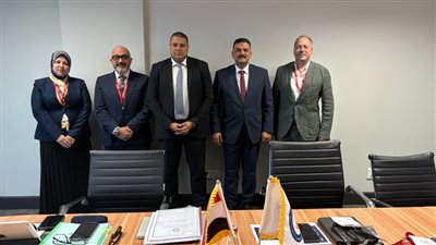 وزارة البترول تبحث دمج إمكانات وخبرات موانئ أبو ظبي مع البنية التحتية للقطاع