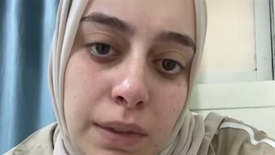 أول حالة في مصر.. سيدة تستغيث لعلاج صغيرها من مرض نادر: محتاج يسافر للعلاج بالخارج
