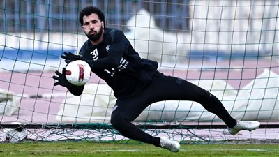 مهدي سليمان يحرس مرمى الزمالك في مواجهتي المصري وشباب بلوزداد الجزائري