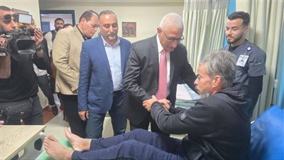 محافظ شمال سيناء يزور الجرحى والمرضى الفلسطينيين بمستشفى العريش العام