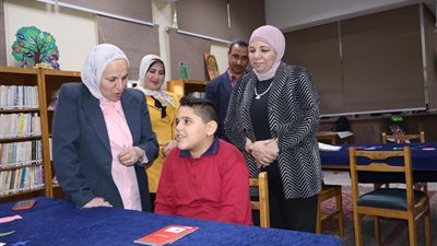 مديرة تعليم القاهرة تتابع ختام تصفيات مسابقة تحدي القراءة العربي.. وتؤكد: القراءة مشروع وعي وصناعة أجيال