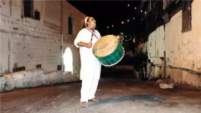 اصحى يا نايم وحّد الرزاق.. سر استمرار المسحراتي في رمضان رغم هيمنة التكنولوجيا