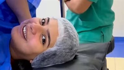 تحت تأثير البنج.. سيدة مصرية تغني خلال الولادة وتخطف أنظار رواد السوشيال ميديا