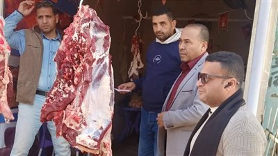 حملات مكثفة لإزالة التعديات ورفع الإشغالات وضبط الأسواق في إهناسيا ببني سويف