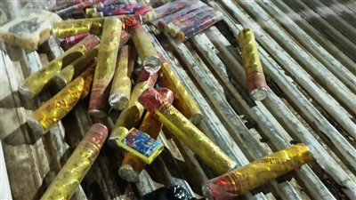 مصادرة ألعاب نارية وتشميع محل خلال حملات بأسوان
