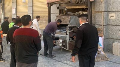 لا تهاون مع المخالفين.. تنفيذ 36 قرار غلق وتشميع محلات تجارية بحدائق أكتوبر