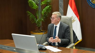 وزير البترول يبحث خطط تطوير بوابة مصر للاستكشاف والإنتاج EUG