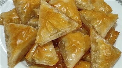  مثلثات بالمكسرات| طريقة عمل الجلاش الحلو من مطبخ الشيف نادية السيد