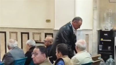محمود الخطيب وشوبير أول الحاضرين في جنازة مصطفى رياض نجم الترسانة 