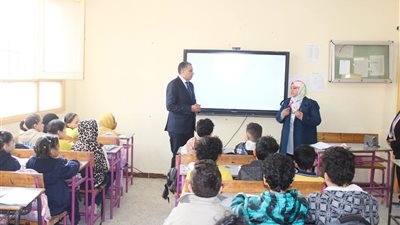 تعليم الجيزة توجه بضرورة رفع رفع كفاءة الطلاب في مهارات القراءة والكتابة والحساب