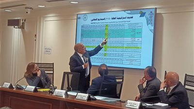 قبل جلسة لجنة الطاقة بالنواب.. وزير الكهرباء يستعرض استراتيجية أمن واستدامة التيار