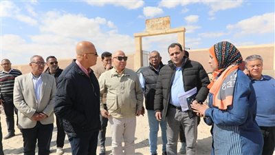 نائب وزيرة الإسكان يتفقد مشروعات الصرف الصحي ضمن مبادرة حياة كريمة بالمنيا