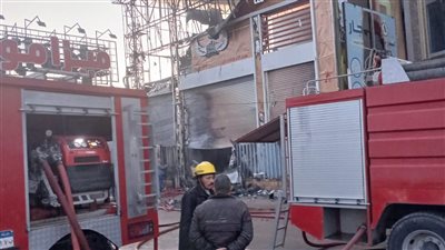 خسائر بالملايين.. السيطرة على حريق هائل داخل معرض مفروشات بالمحلة