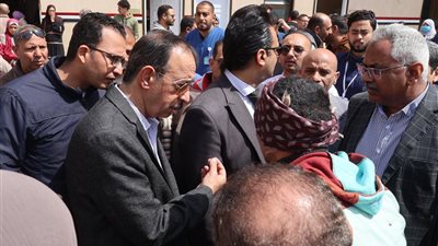خلال جولته بمستشفى المراغة.. محافظ سوهاج يقرر نقل مريض إلى المستشفى العام لإجراء جراحة له على نفقة الدولة