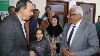 محافظ سوهاج يتفقد مبادرة مطبخ الخير بروافع القصير لتوزيع 1000 وجبة إفطار يوميًا للأسر الأولى بالرعاية