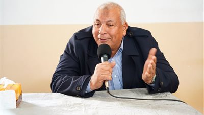 حملة لتعريف المواطنين وأصحاب المحال بمميزات القانون الجديد لترخيص المحال بمطروح 