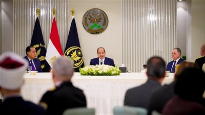 الرئيس السيسي يشيد بنجاح وزارة الداخلية في استعادة عافيتها خلال فترة وجيزة وتطوير المنظومة الأمنية