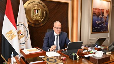 وزير الري يتفقد مشروع تطوير خور وقناة مفيض توشكى لتعزيز مرونة المنظومة المائية وتأمين السد العالي