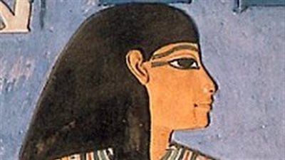 إيزيس.. ربة السحر والحماية في قلب الحضارة المصرية