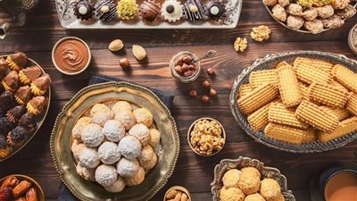 قائمة أسعار كحك العيد 2026 السادة والملبن والمشكل.. بكام الكيلو؟